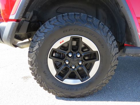 Used 2018 Jeep Wrangler Unlimited Rubicon image 11