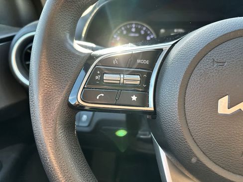 Used 2023 Kia Forte LXS image 7