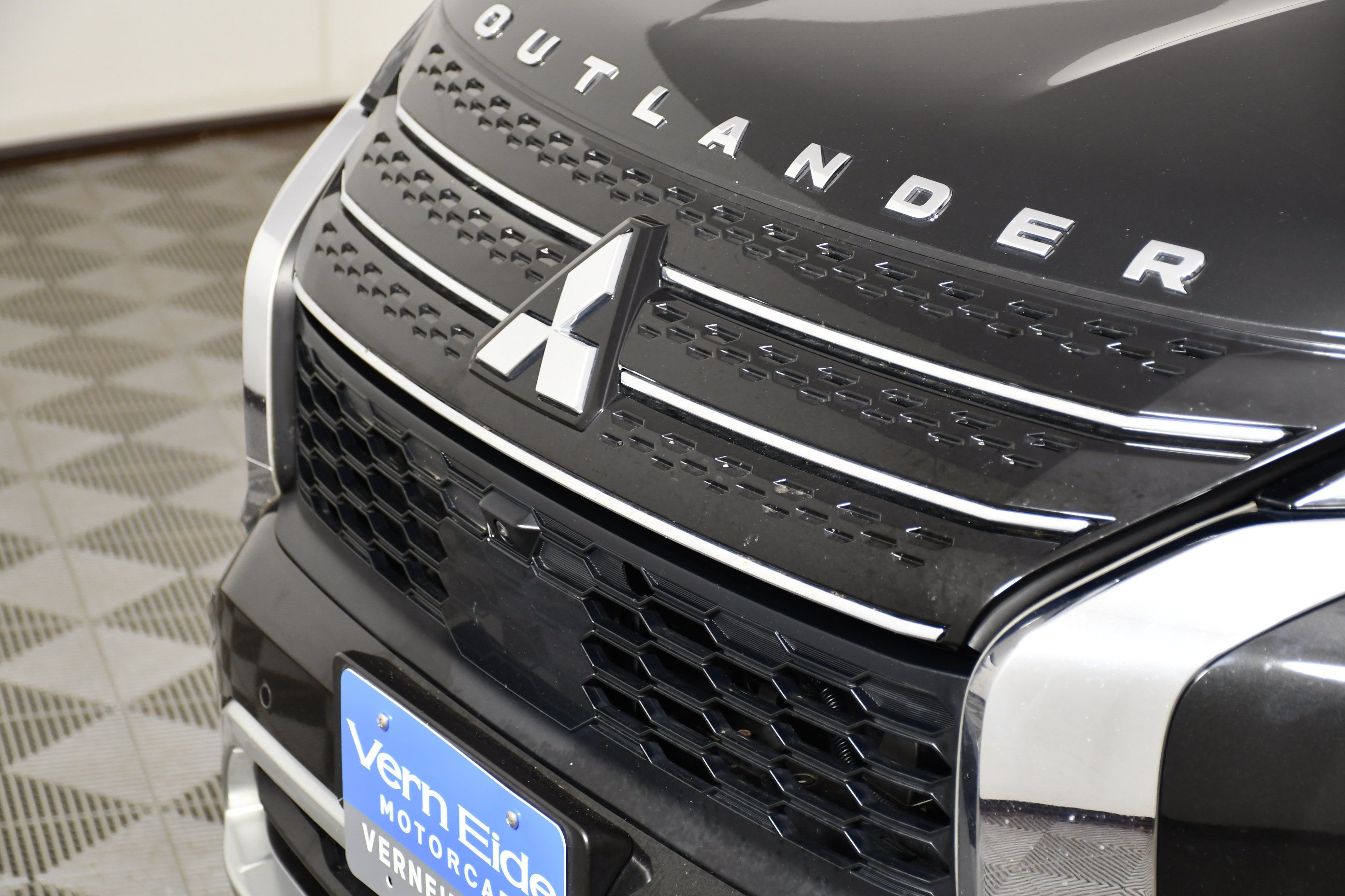 Used 2023 Mitsubishi Outlander SE AWD/4WD image 11