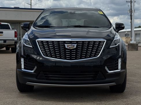 Used 2025 Cadillac XT5 Premium Luxury FWD image 9