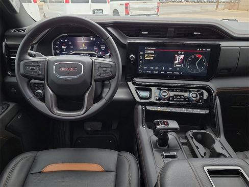 Used 2022 GMC Sierra 1500 AT4 w/ AT4 Premium Package image 17