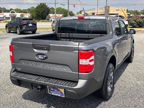 Certified 2025 Ford Maverick XLT w/ XLT Luxury Package FWD image 3