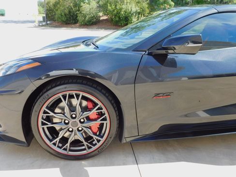 Used 2023 Chevrolet Corvette Stingray Premium Cpe w/ Z51 Performance Package RWD image 9