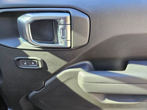 New 2026 Jeep Wrangler Sport AWD/4WD image 17