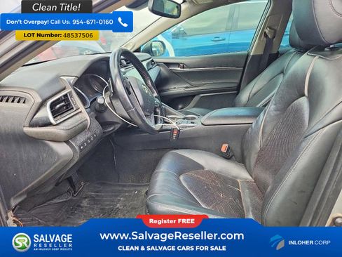 Used 2018 Toyota Camry XSE w/ Driver Assist Package image 9