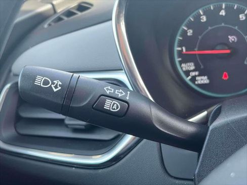 Used 2023 Chevrolet Equinox LS image 22