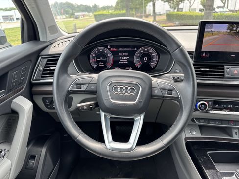 Used 2023 Audi Q5 2.0T Premium Plus w/ Premium Plus Package AWD/4WD image 18