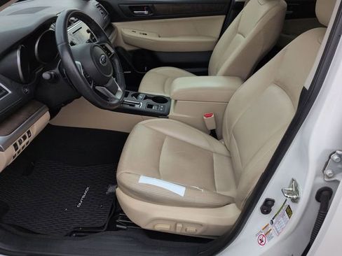 Used 2018 Subaru Outback 2.5i Limited image 14