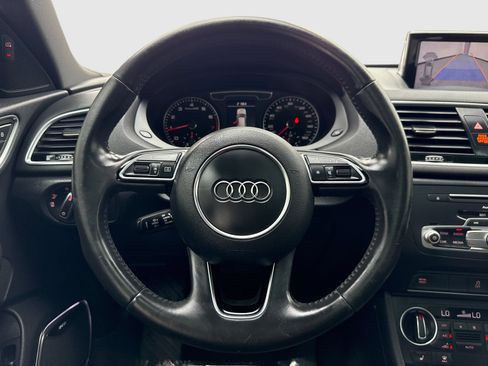 Used 2016 Audi Q3 2.0T Prestige w/ Prestige Package AWD/4WD image 19