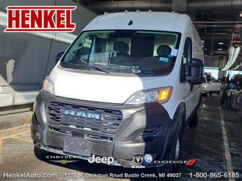 Used 2025 RAM ProMaster 2500 w/ Convenience Group FWD image 1