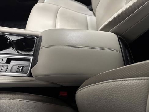 Used 2022 Nissan Pathfinder SL w/ SL Premium Package image 21