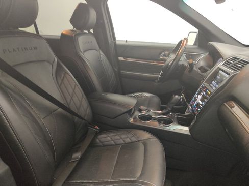 Used 2016 Ford Explorer Platinum AWD/4WD image 21