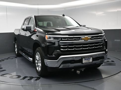 Used 2025 Chevrolet Silverado 1500 LTZ w/ LTZ Premium Package AWD/4WD image 3