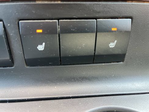 Used 2010 Ford Explorer Limited image 24