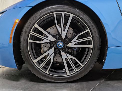 Used 2016 BMW i8 image 12