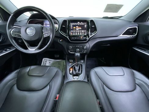 Used 2019 Jeep Cherokee Overland w/ Technology Group image 18