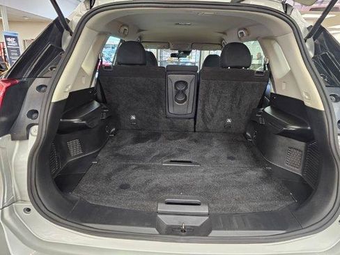 Used 2020 Nissan Rogue S AWD/4WD image 38