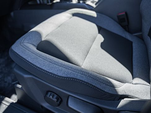 New 2025 Ford Bronco 4-Door image 33