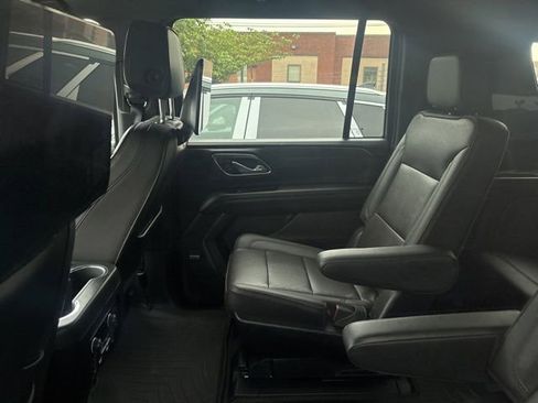 Used 2021 Chevrolet Suburban High Country w/ Premium Package AWD/4WD image 5