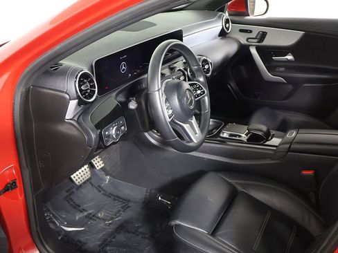 Used 2020 Mercedes-Benz A 220 4MATIC w/ AMG Line image 22