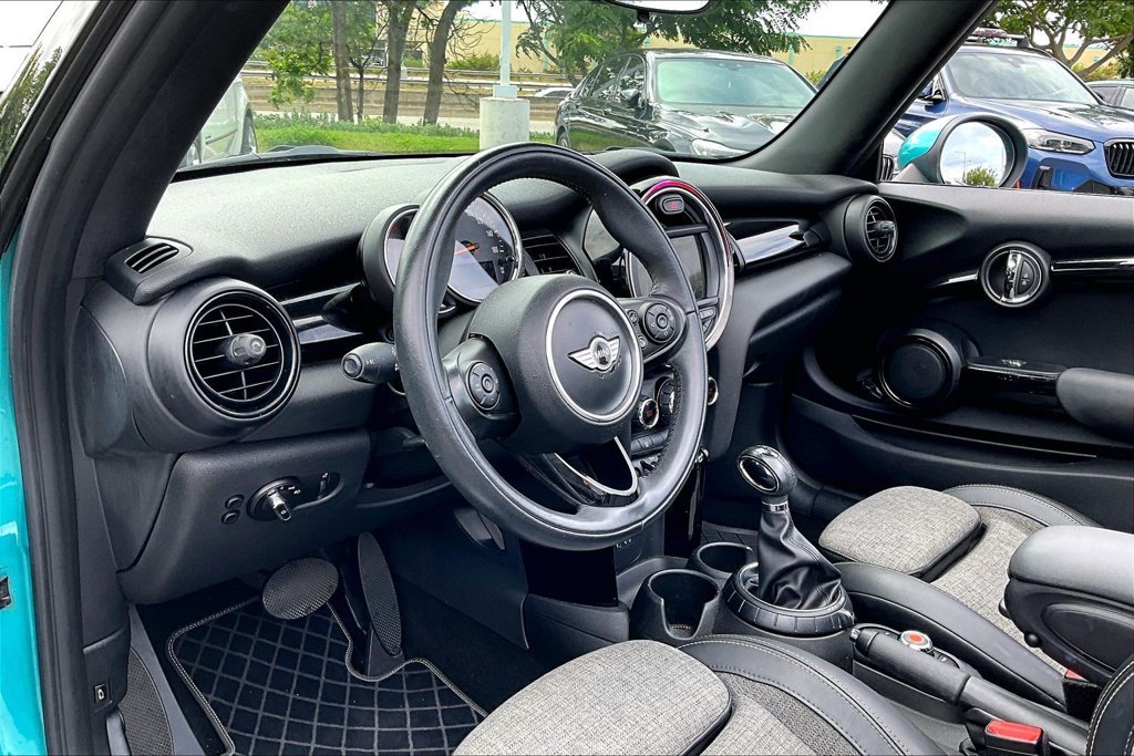 Used 2017 MINI Cooper Convertible FWD image 13