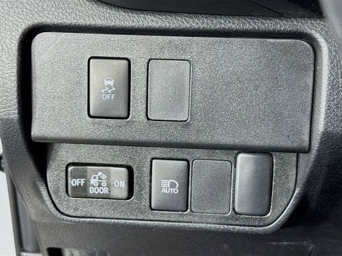 Used 2023 Toyota Tacoma SR image 14