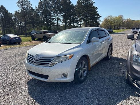 Used 2009 Toyota Venza image 2