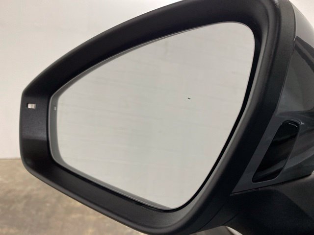 Used 2025 Volkswagen ID.4 Pro RWD image 85