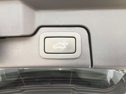 Used 2015 Land Rover Range Rover Evoque Pure Plus AWD/4WD image 17