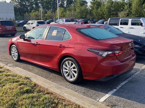 Used 2024 Toyota Camry LE w/ Convenience Package FWD image 6
