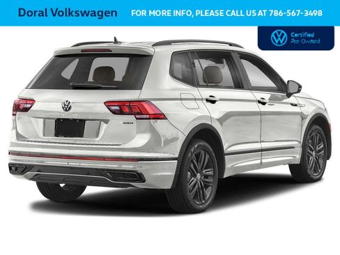 Used 2024 Volkswagen Tiguan SE R-Line FWD image 2