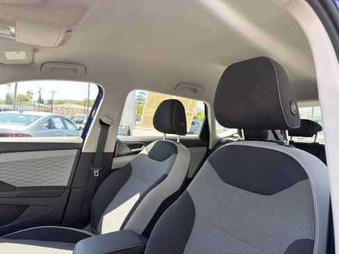 Certified 2023 Volkswagen Taos S FWD image 16