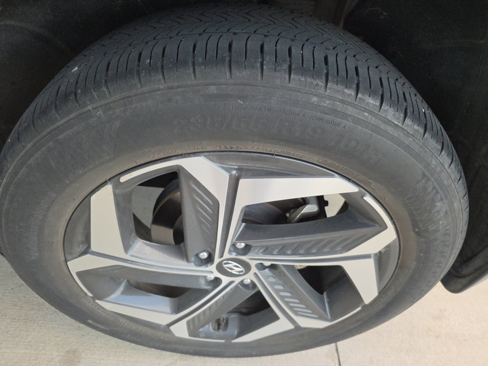 Used 2023 Hyundai Tucson Limited FWD image 13