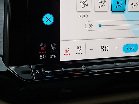 New 2026 Volkswagen Atlas Cross Sport SE image 17