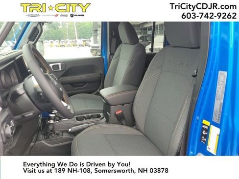 New 2024 Jeep Wrangler Sahara image 20