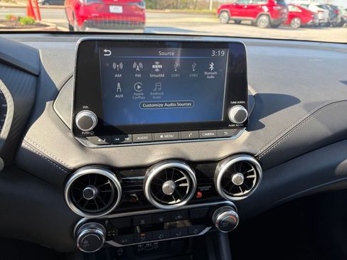 Used 2025 Nissan Sentra SV image 18