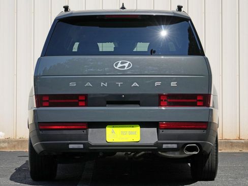 Used 2024 Hyundai Santa Fe SEL FWD image 10