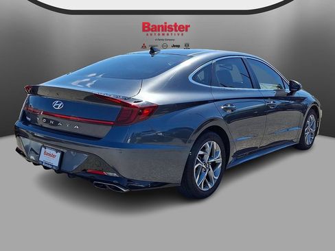Used 2023 Hyundai Sonata SEL w/ Convenience Package FWD image 4
