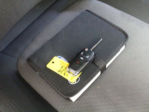 Used 2022 Ford Transit Connect XL image 19