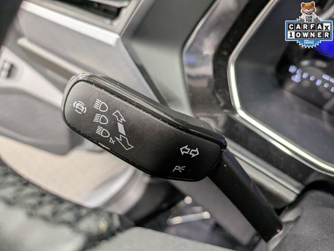 Used 2023 Volkswagen Jetta SE image 19