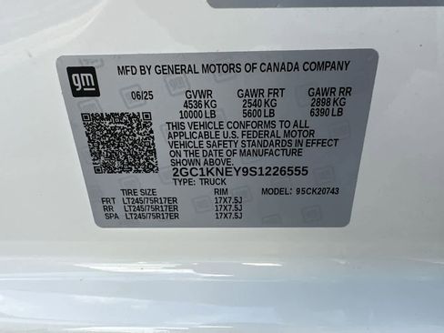 Used 2025 Chevrolet Silverado 2500 LT w/ Convenience Package AWD/4WD image 29