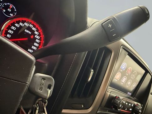 Used 2016 GMC Sierra 1500 Denali w/ Enhanced Driver Alert Package AWD/4WD image 23