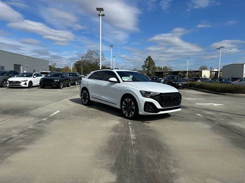 New 2026 Audi Q8 Premium Plus image 5