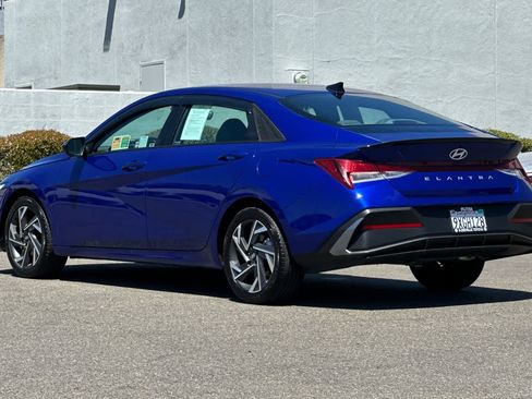 Used 2025 Hyundai Elantra Sport FWD image 7