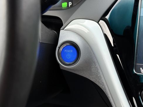 Used 2020 Chevrolet Bolt LT FWD image 33