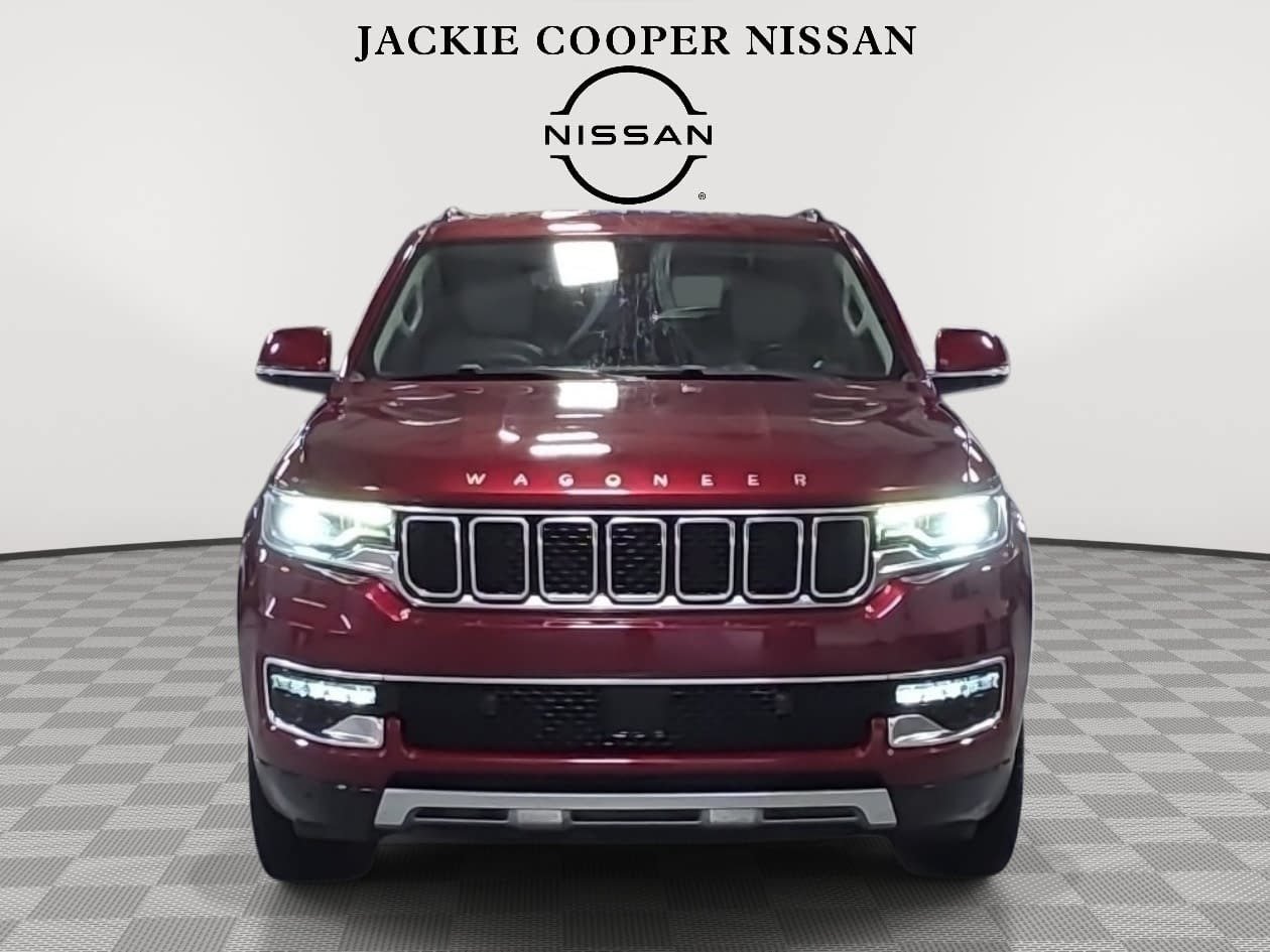Used 2022 Jeep Wagoneer Series III w/ Rear Seat Video Group 1 AWD/4WD image 2