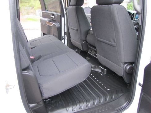 Used 2023 GMC Sierra 2500 SLE w/ SLE Convenience Package image 18