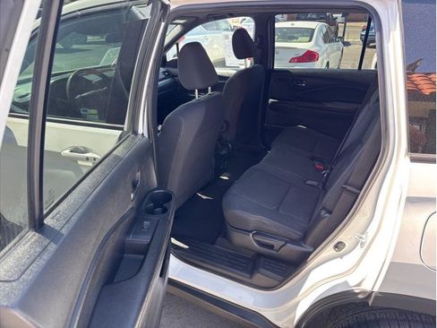 Used 2021 Honda Passport Sport image 6
