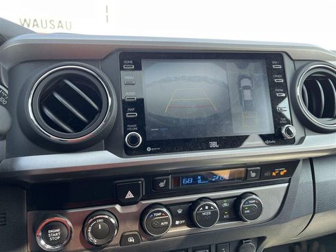 Used 2023 Toyota Tacoma Limited AWD/4WD image 3