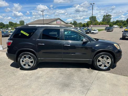 Used 2010 GMC Acadia SLT AWD/4WD image 4